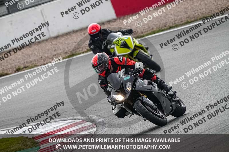 donington no limits trackday;donington park photographs;donington trackday photographs;no limits trackdays;peter wileman photography;trackday digital images;trackday photos